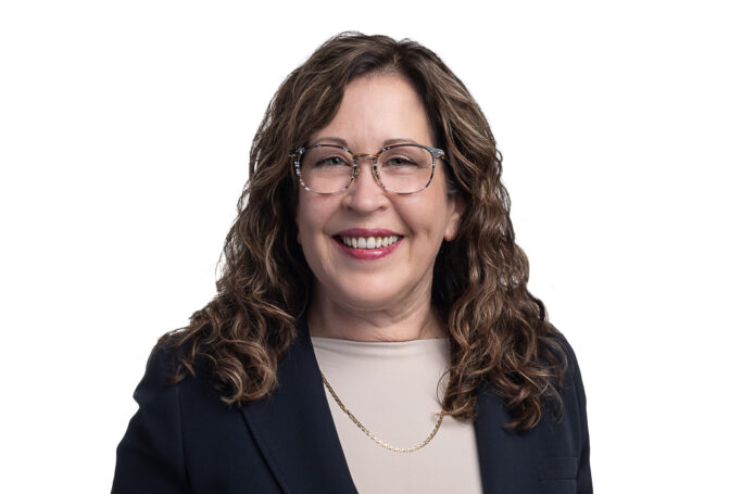 Maureen-Crockett-01-683x1024
